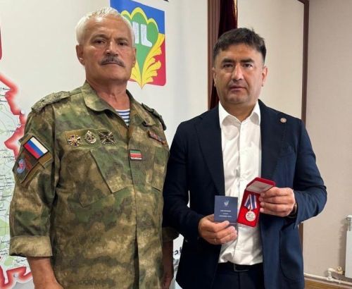 Кукмара районы башлыгы «Тыл хезмәтчәненә» медале белән бүләкләнде