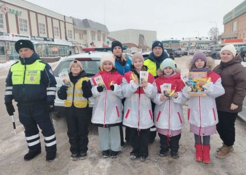 В Кукморе провели акцию «Ребенок — главный пассажир!»