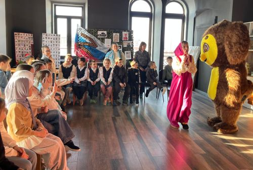 Кукмара туган якны өйрәнү музеенда Май чабу бәйрәме оештырылды
