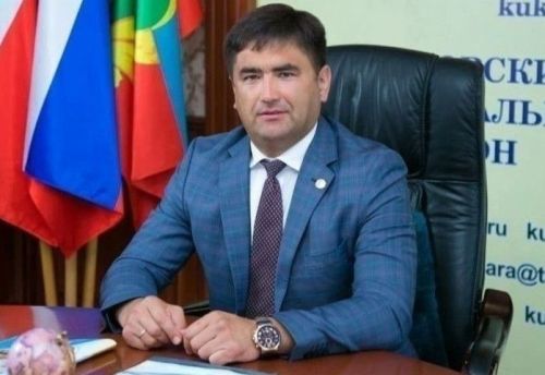 Район башлыгы Сергей Димитриев кукмаралыларны һәм районыбыз кунакларын Россия көне белән котлады