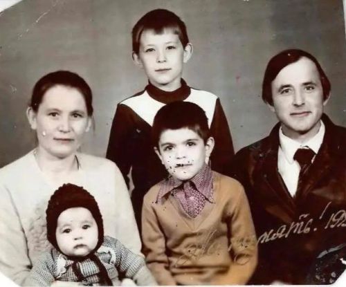 75 лет достойного пути: воспоминания ветерана труда Григория Захарова