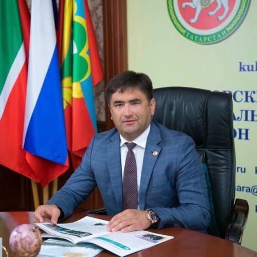 Сергей Димитриев район газетасы хезмәткәрләрен һәм ветераннарын Россия матбугаты көне белән котлады