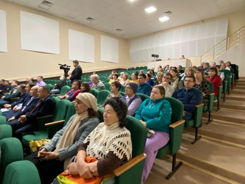 Район башлыгы җитәкчелегендәге төркем хисап җыелышын Лубян җирлегендә башлады