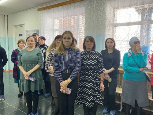 Түбән Үрәс мәктәбендә махсус операциядә һәлак булган Денис Бектинга истәлек тактасы куелды