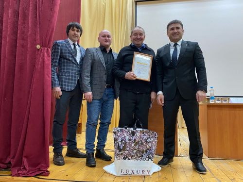 Зур Кукмара җирлегендә хисап җыелышы узды