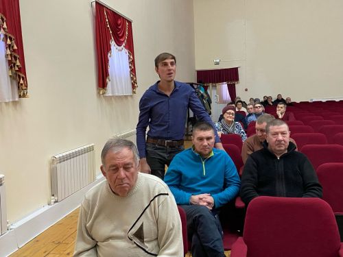Зур Кукмара җирлегендә хисап җыелышы узды