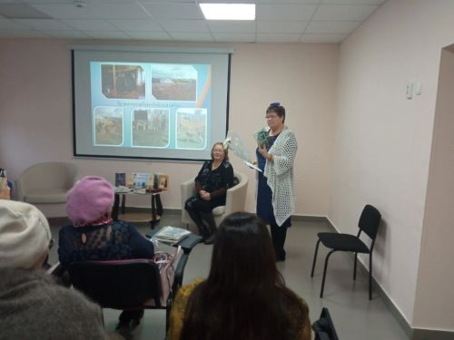 Кукмара үзәк китапханәсендә якташыбыз Заһид Мәхмүдине искә алу кичәсе булды