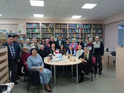 Кукмара үзәк китапханәсендә якташыбыз Заһид Мәхмүдине искә алу кичәсе булды