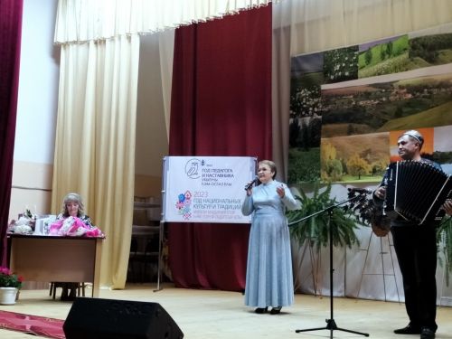 Түбән Өскебаш мәдәният йортында шагыйрә, җырлар авторы Айгөл Вәлиуллинаның иҗат кичәсе булды