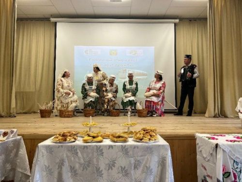 Кукмараның 3 нче урта мәктәбендә «Дуслык маршруты»  дип аталган бәйрәм чарасы  уздырылды