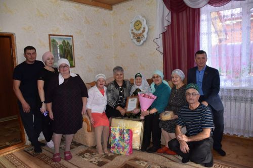 Ядегәр авылында яшәүче Нурсәйдә Гайфетдиновага бүген  90 яшь тулды