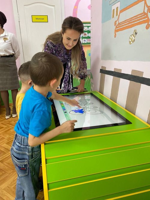 Татарстан хезмәт, мәшгульлек һәм социаль яклау министры Эльмира Зарипова Кукмарага килде