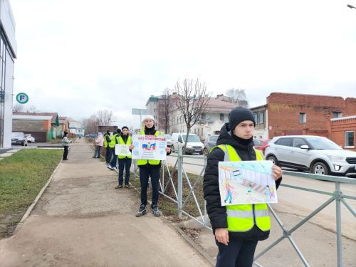 Кукмарада Бөтендөнья юл-транспорт һәлакәтләре корбаннарын искә алу көненә багышланган акция үткәрелде
