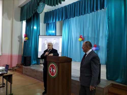 Зур Кукмара урта мәктәбендә Мияссәр Мансуров истәлегенә багышланган шахмат турниры үткәрелде