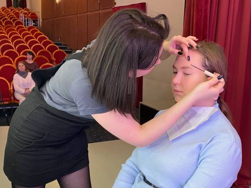 Кукмарада физик мөмкинлеге чикле балалар өчен район башлыгының Чыршы бәйрәме узды
