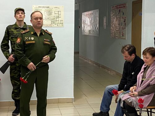 Урта Комар мәктәбендә якташыбыз Егор Ивановка мемориаль такта куелды