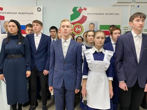 Урта Комар мәктәбендә якташыбыз Егор Ивановка мемориаль такта куелды