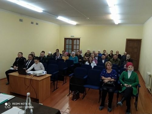 Жители Уркушского сельского поселения попросили заасфальтировать дорогу между деревнями