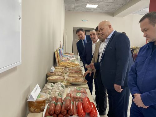 Олыяз авыл җирлегендә Татарстан Дәүләт Советы депутаты Римма Ратникова катнашында хисап җыелышы узды