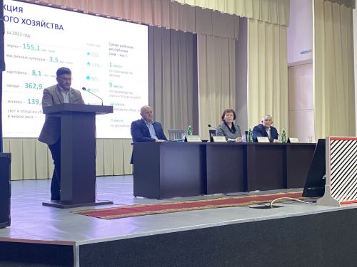 Олыяз авыл җирлегендә Татарстан Дәүләт Советы депутаты Римма Ратникова катнашында хисап җыелышы узды