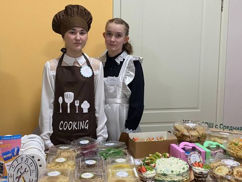 «Эшмәкәрлеккә адымнар»: Кукмарада яшь эшмәкәрләр үз бизнес-проектларын тәкъдим иттеләр