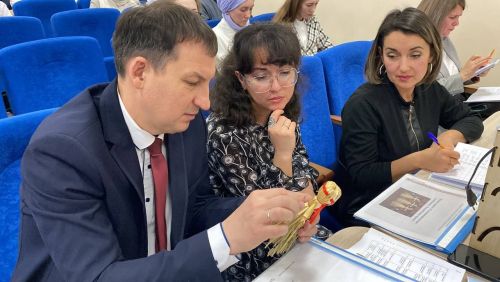 «Эшмәкәрлеккә адымнар»: Кукмарада яшь эшмәкәрләр үз бизнес-проектларын тәкъдим иттеләр