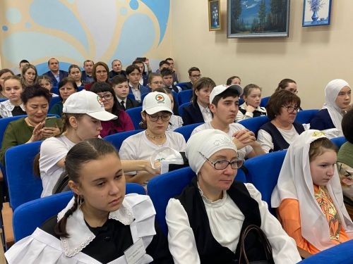 «Эшмәкәрлеккә адымнар»: Кукмарада яшь эшмәкәрләр үз бизнес-проектларын тәкъдим иттеләр