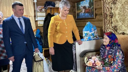 Оштырма Юмья авылында яшәүче Анастасия Васильева бүген 95 яшьлеген билгеләп үтә