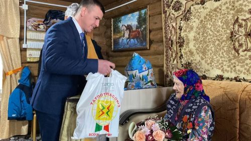 Оштырма Юмья авылында яшәүче Анастасия Васильева бүген 95 яшьлеген билгеләп үтә