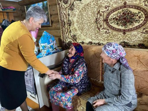 Оштырма Юмья авылында яшәүче Анастасия Васильева бүген 95 яшьлеген билгеләп үтә