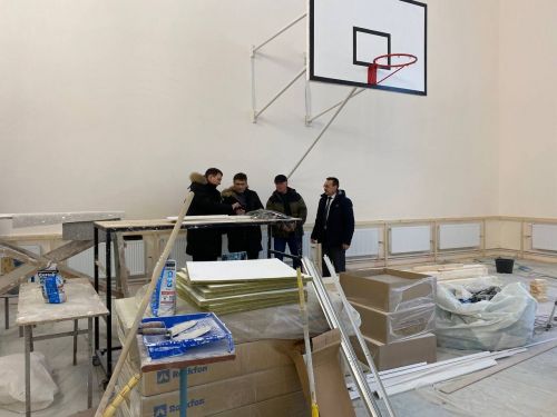 Сергей Димитриев Кукмара районындагы объектларда алып барылучы ремонт эшләренең барышы белән танышты