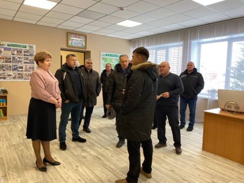 Сергей Димитриев Кукмара районындагы объектларда алып барылучы ремонт эшләренең барышы белән танышты