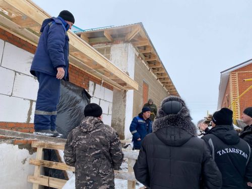 Сергей Димитриев Кукмара районындагы объектларда алып барылучы ремонт эшләренең барышы белән танышты