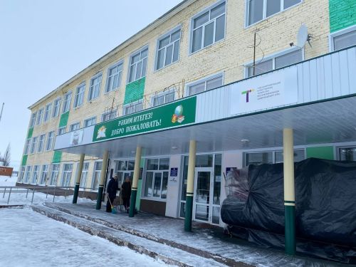 Сергей Димитриев Кукмара районындагы объектларда алып барылучы ремонт эшләренең барышы белән танышты