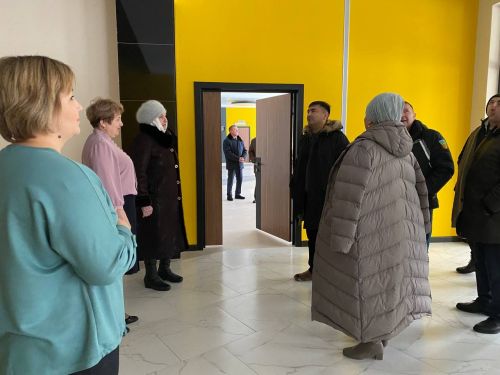 Сергей Димитриев Кукмара районындагы объектларда алып барылучы ремонт эшләренең барышы белән танышты