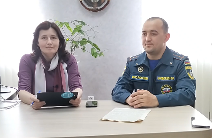 Редакциябездә янгын күзәтчелеге бүлегенең өлкән тикшерүчесе белән туры эфирда әңгәмә үткәрелде