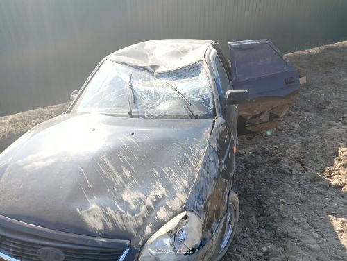 Кукмара районында җиңел автомобиль юл читенә төшкән