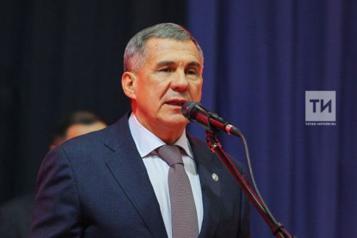 Татарстан Рәисе балалар өчен тыелган мәгълүматлар исемлеген тулыландырды