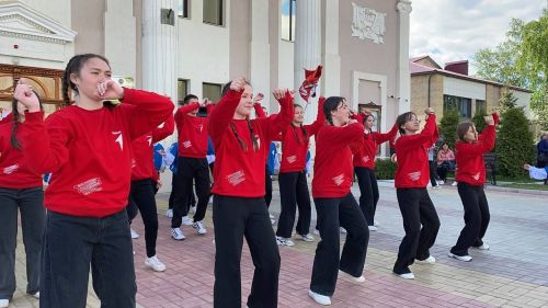 Кукмара яшьләре белән «Беренчеләр хәрәкәте»нең Татарстан бүлекчәсе җитәкчесе Тимур Сөләйманов очрашты