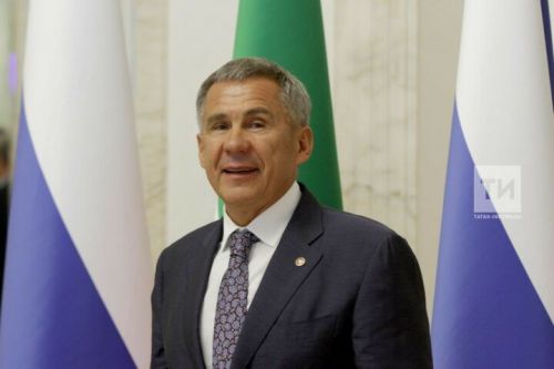 Татарстан Республикасы Рәисе Рөстәм Миңнеханов татарстанлыларны Җиңүнең 78 еллыгы белән котлады