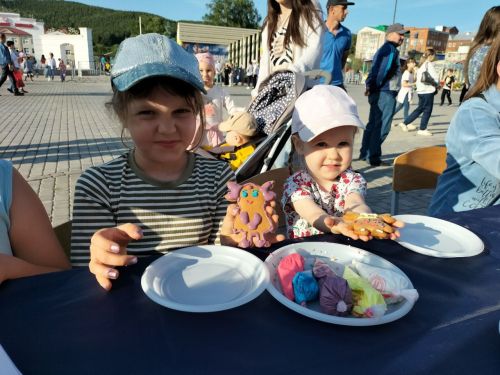 Кукмарада балаларны яклау көнен билгеләп үттеләр