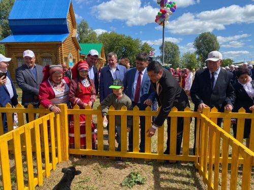 Кызыклы уеннар, ат чабышы, җыр-моң: Кукмарада Сабан туе гөрләде