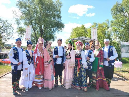 Кызыклы уеннар, ат чабышы, җыр-моң: Кукмарада Сабан туе гөрләде