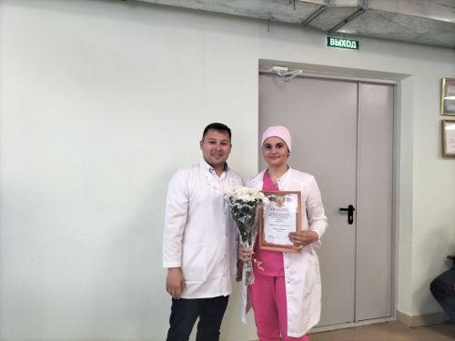 Бүген район үзәк дәваханәсендә медицина хезмәткәрләре көнен билгеләп үттеләр