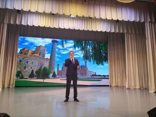 Кукмара районында яшәүче Үзбәкстан гражданнары ил президентын сайлауда  вакытыннан алда тавыш бирүдә катнашты