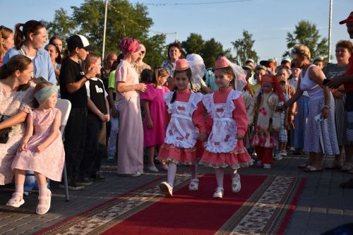 Кукмарада беренче тапкыр игезәкләр парады уздырылды