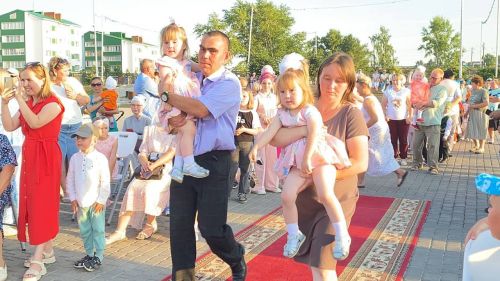 Кукмарада беренче тапкыр игезәкләр парады уздырылды
