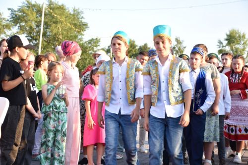 Кукмарада беренче тапкыр игезәкләр парады уздырылды
