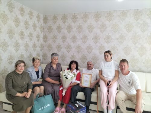 Кукмарада яшәүче Венера һәм Ринат Кәримуллиннар алтын туйларын билгеләп үтте