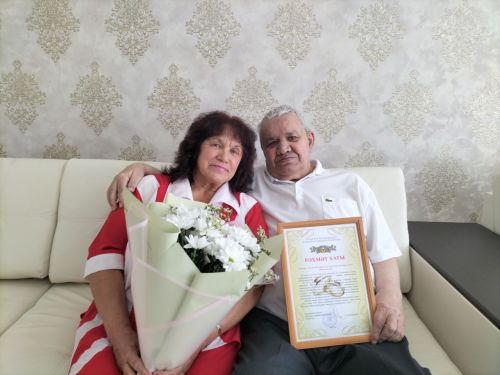 Кукмарада яшәүче Венера һәм Ринат Кәримуллиннар алтын туйларын билгеләп үтте